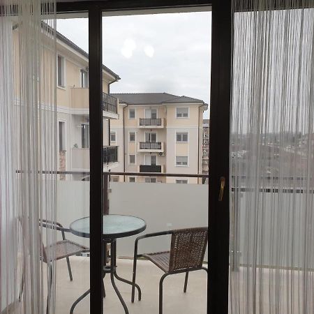 Appartamento Apartament Adriana Giroc Esterno foto